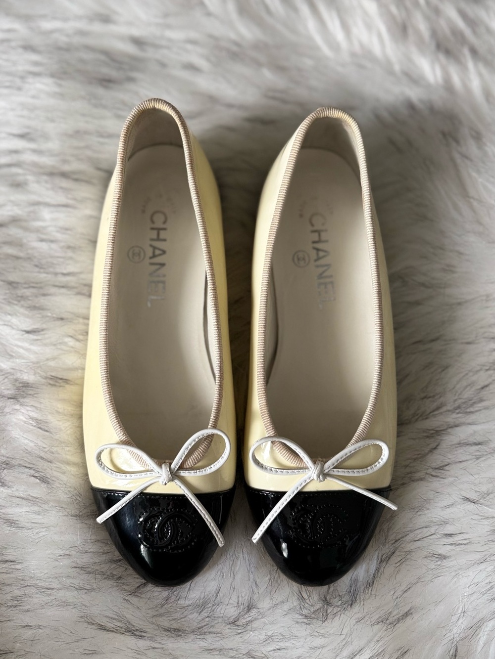 CHANEL Patent Leather Ballet flats